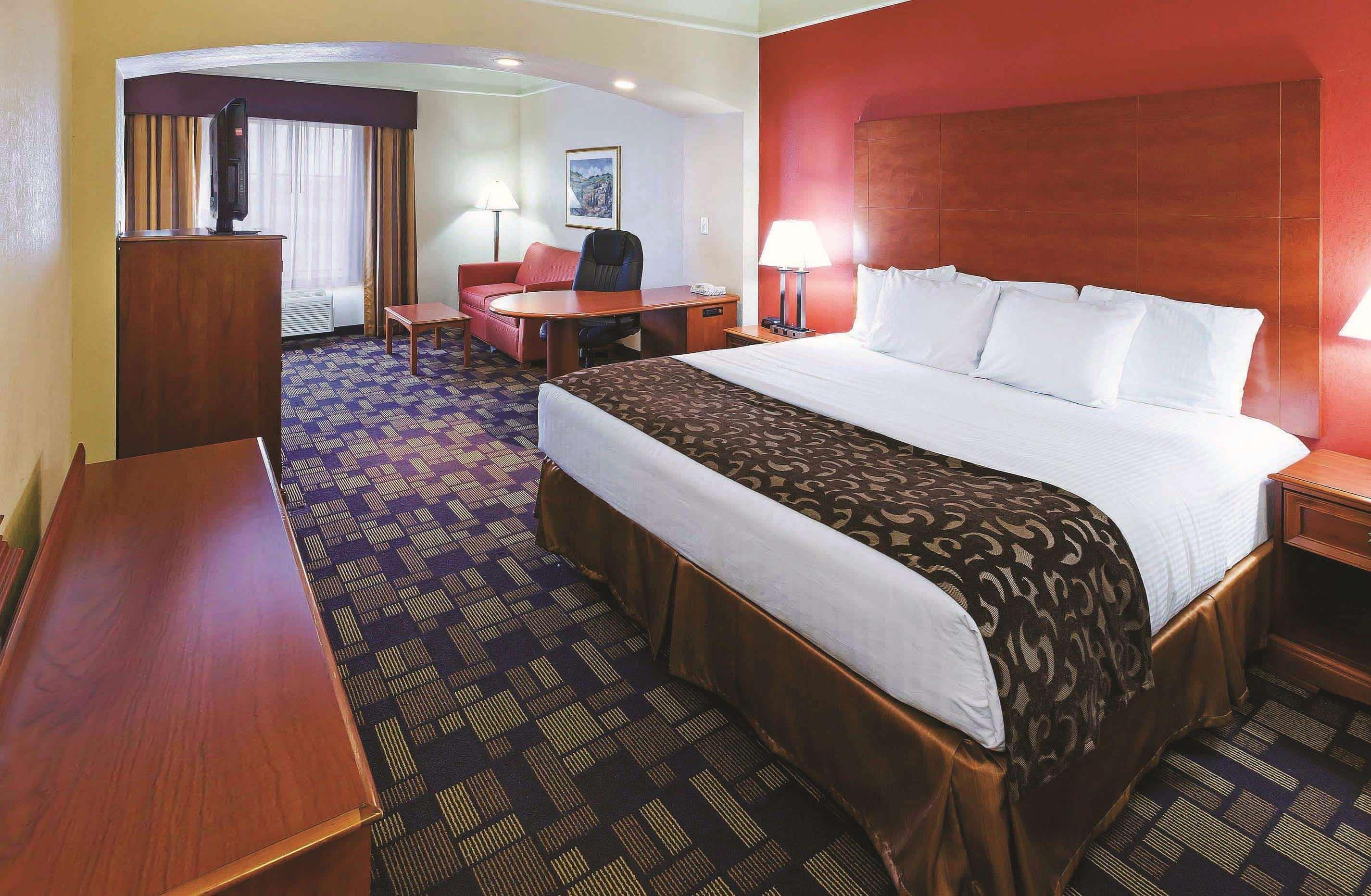 La Quinta By Wyndham Seguin Hotel Bagian luar foto